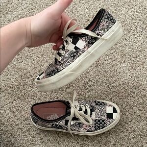 Vans Kids Floral Checkered Sneakers - Black and White